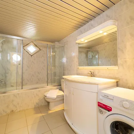 Spacious Flat With Amazing Sea & Nature View And Balcony Near Popular Attractions In Alanya, Antalya *