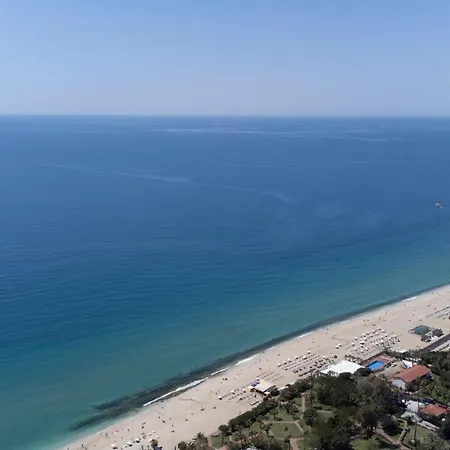 Spacious Flat With Amazing Sea & Nature View And Balcony Near Popular Attractions In Alanya, Antalya Διαμέρισμα *
