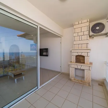 Spacious Flat With Amazing Sea & Nature View And Balcony Near Popular Attractions In Alanya, Antalya Appartement *